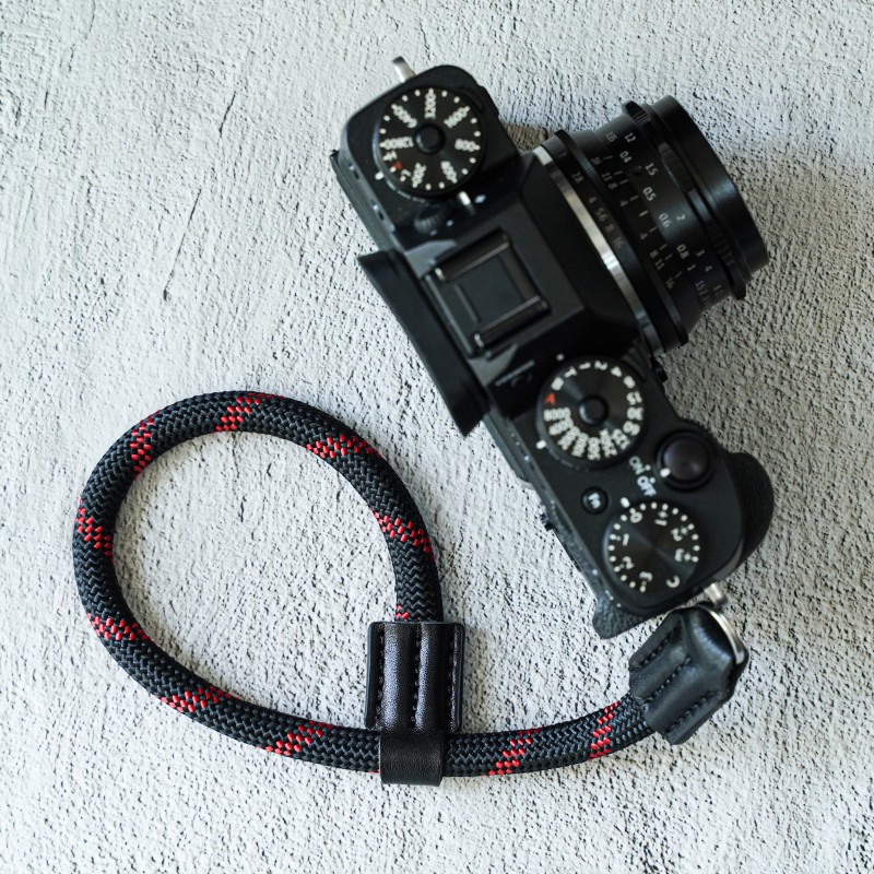 CWS Rope Camera Wrist Strap Black/Red