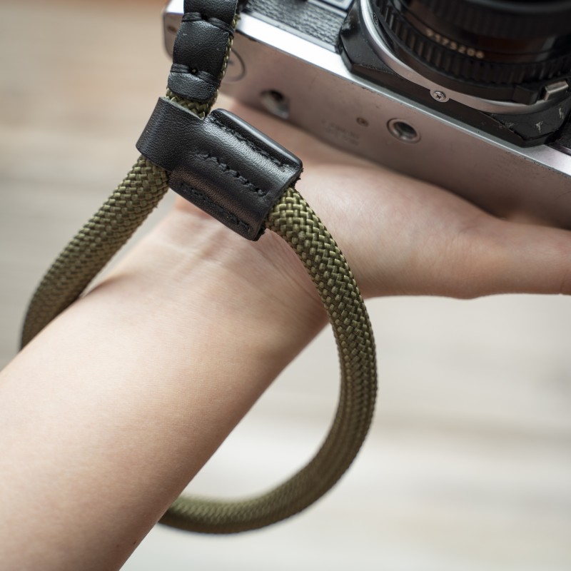 FCWS Handmade Quick Release Buckle Army Green Rope Camera wrist strap